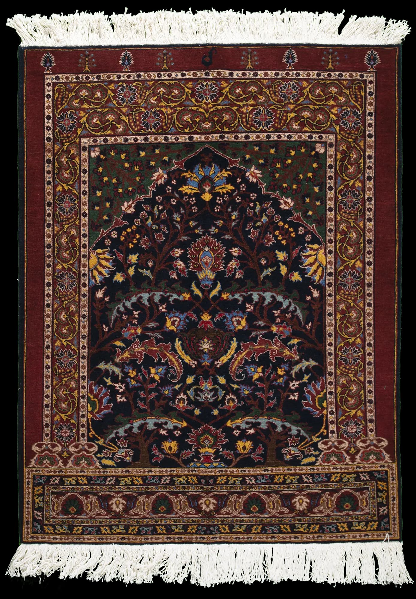 قالی ادهم 